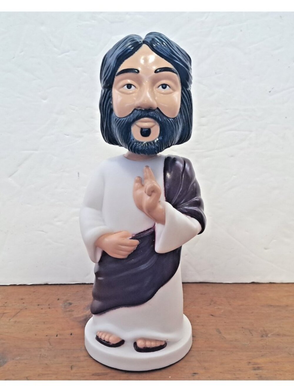 Bobblehead Jesus Plastic Nodder 2002 Christ Figurine 7" - Accoutrements VTG